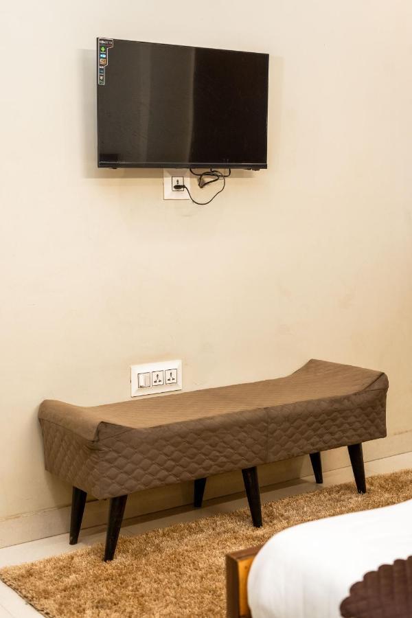 The Lodgers 2 Bhk Serviced Apartment Infront Of Artemis Hospital Gurgaon Exterior photo